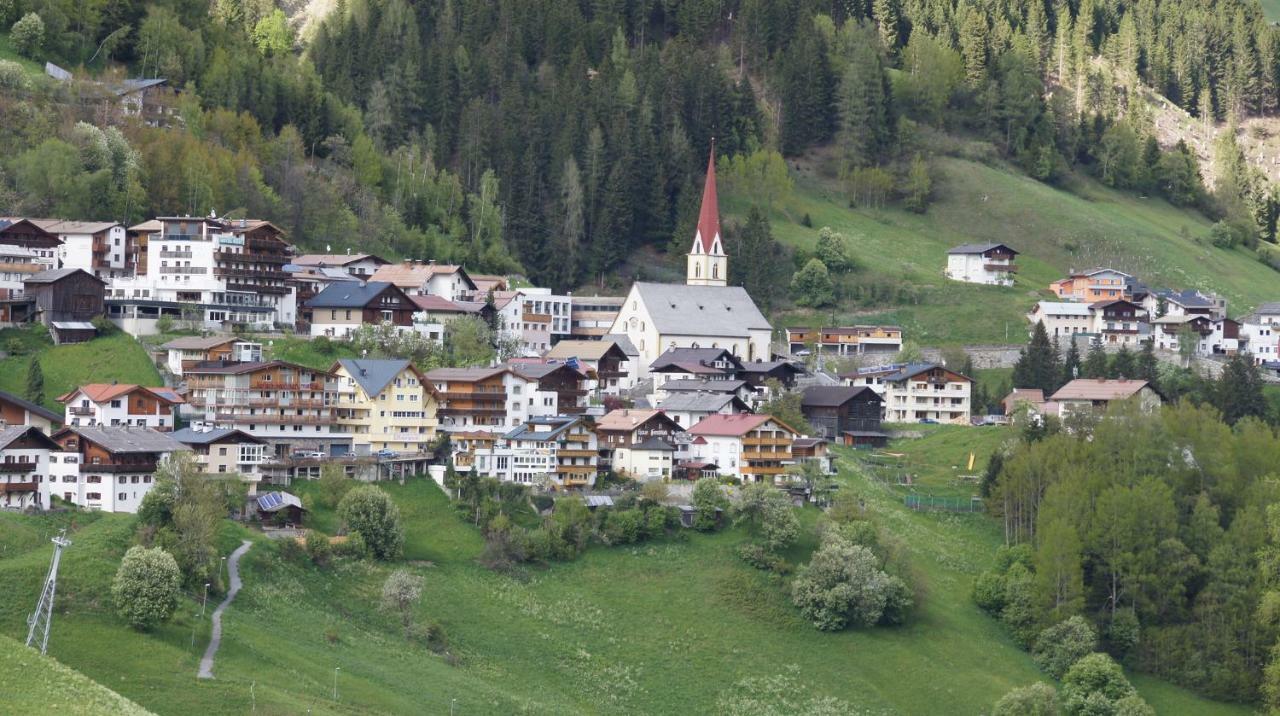 Apart Garni Dorfblick Hotel Kappl  Exterior photo